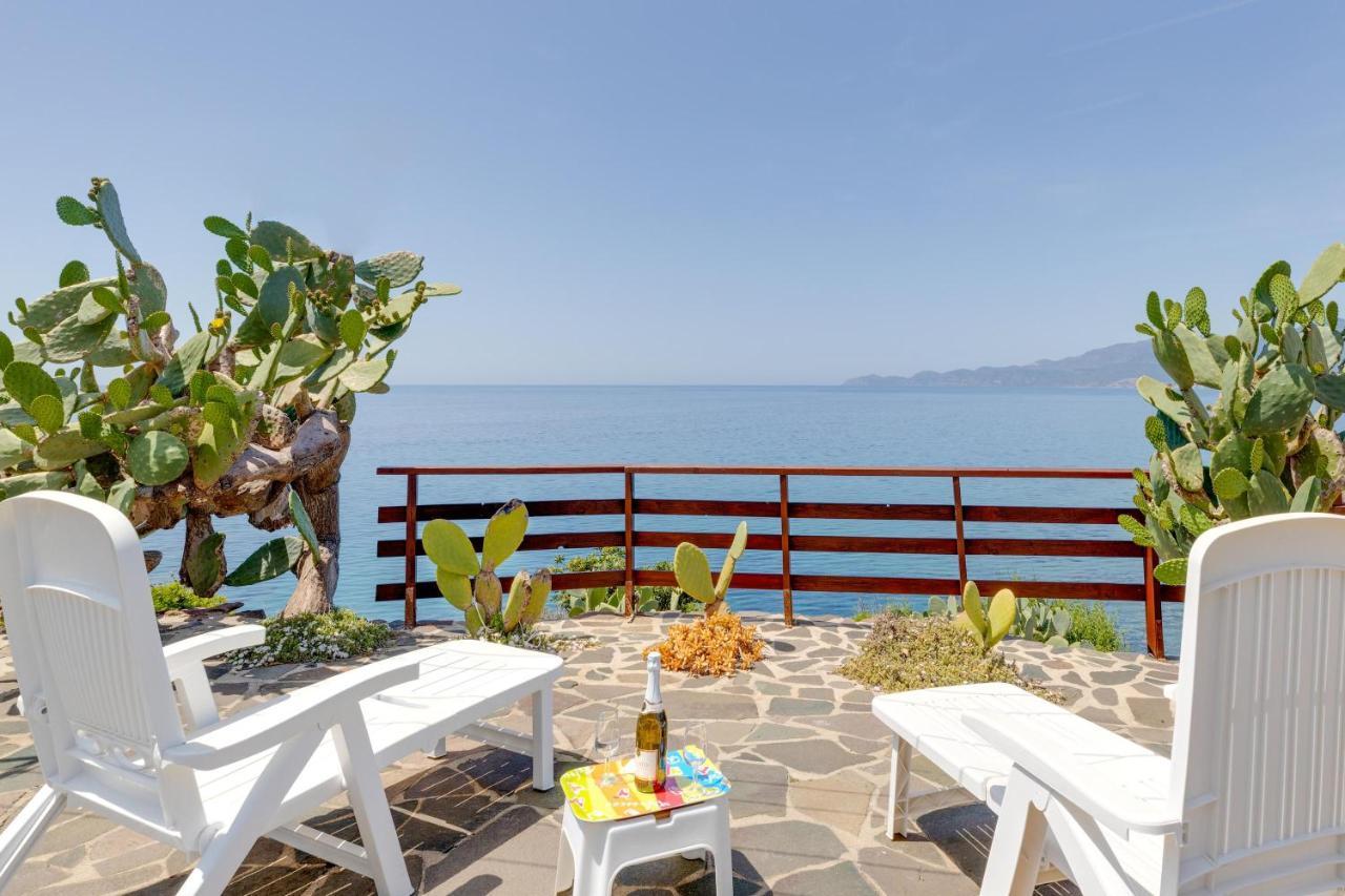 فيلا La Terrazza Sul Mare Magomadas المظهر الخارجي الصورة